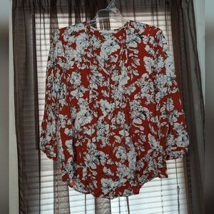 NWOT Floral print Blouse quarter sleeve Small Fun2Fun/StitchFix